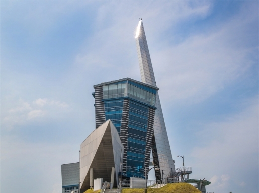 ���� ����4